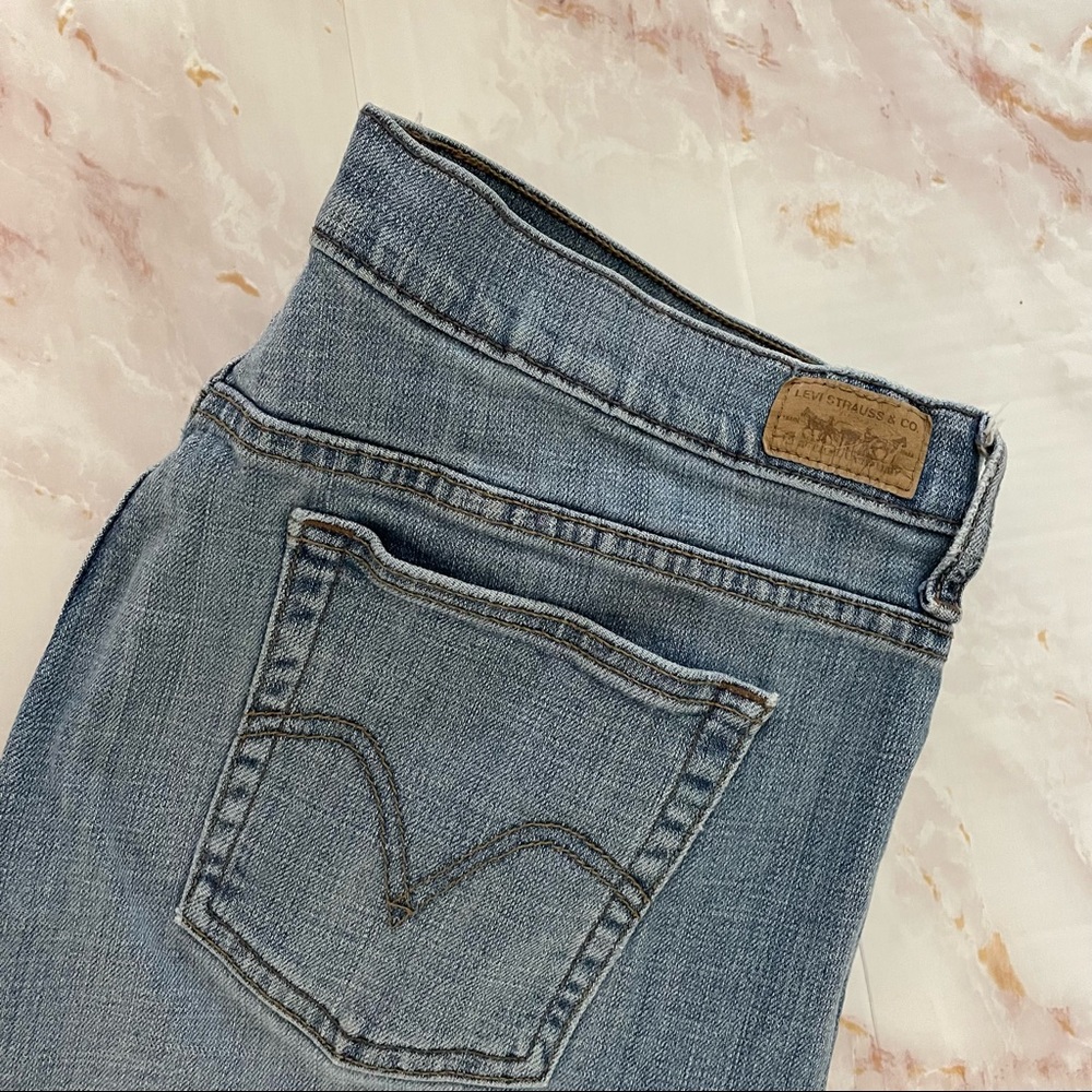 Levi’s 515 boot cut light wash jeans in women’s size 16